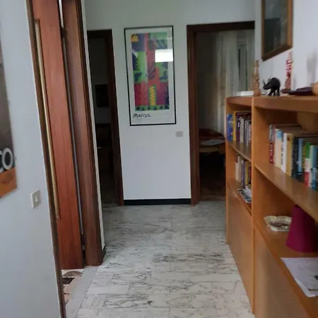 Delle Rose בית הארחה